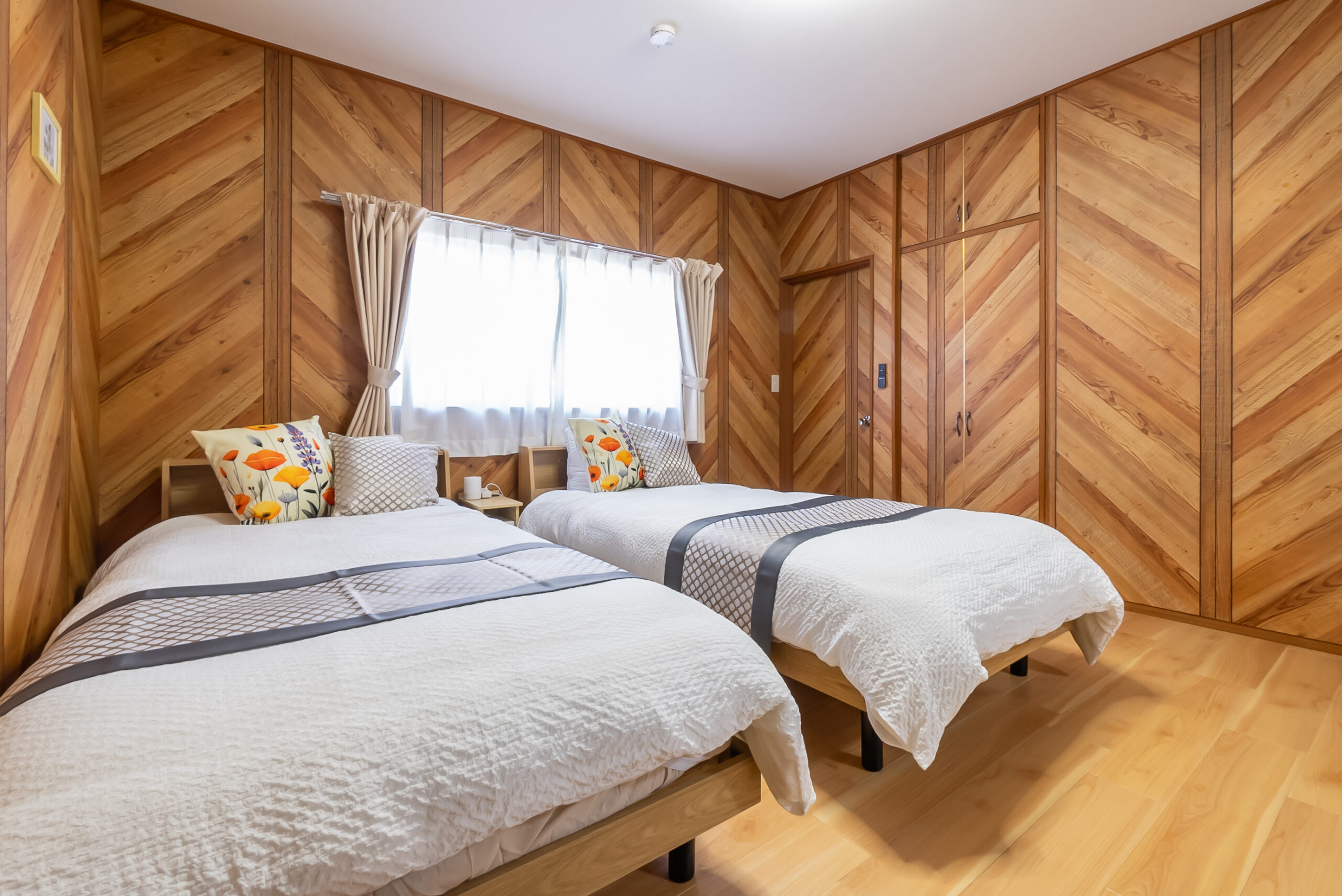 bedroom2(2)